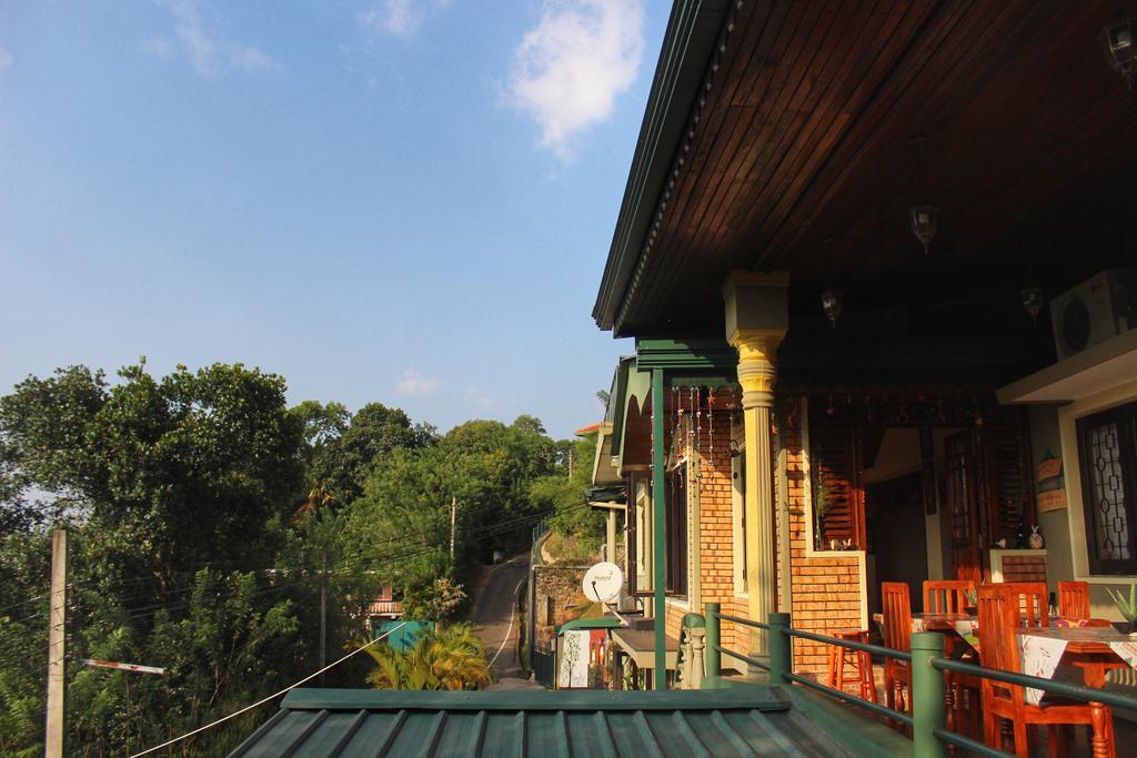 Yes Paradise Kandy Exterior photo